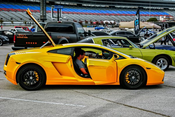 Véhicules thermiques vs électriques : le débat environnemental